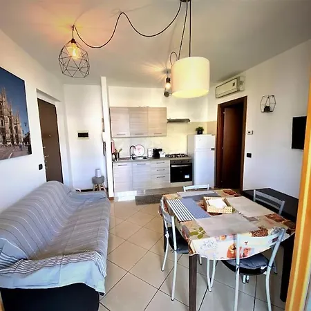 Ferienwohnung Bilocale Via Visconti Lodi Exterior foto